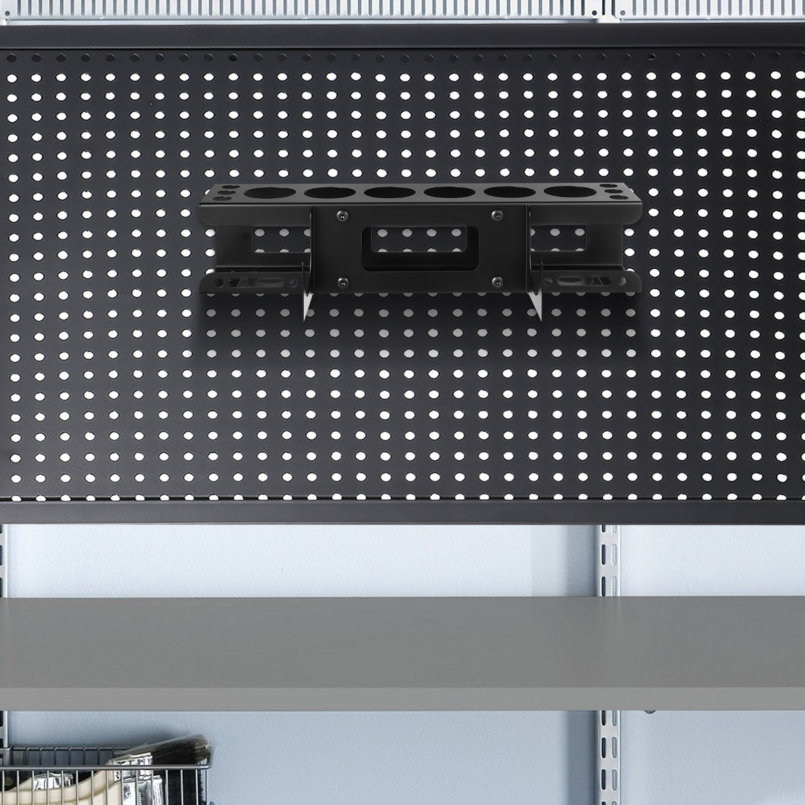 Zware wandbevestigde kitbus op - Workshop Tools Wall recensie en prijs